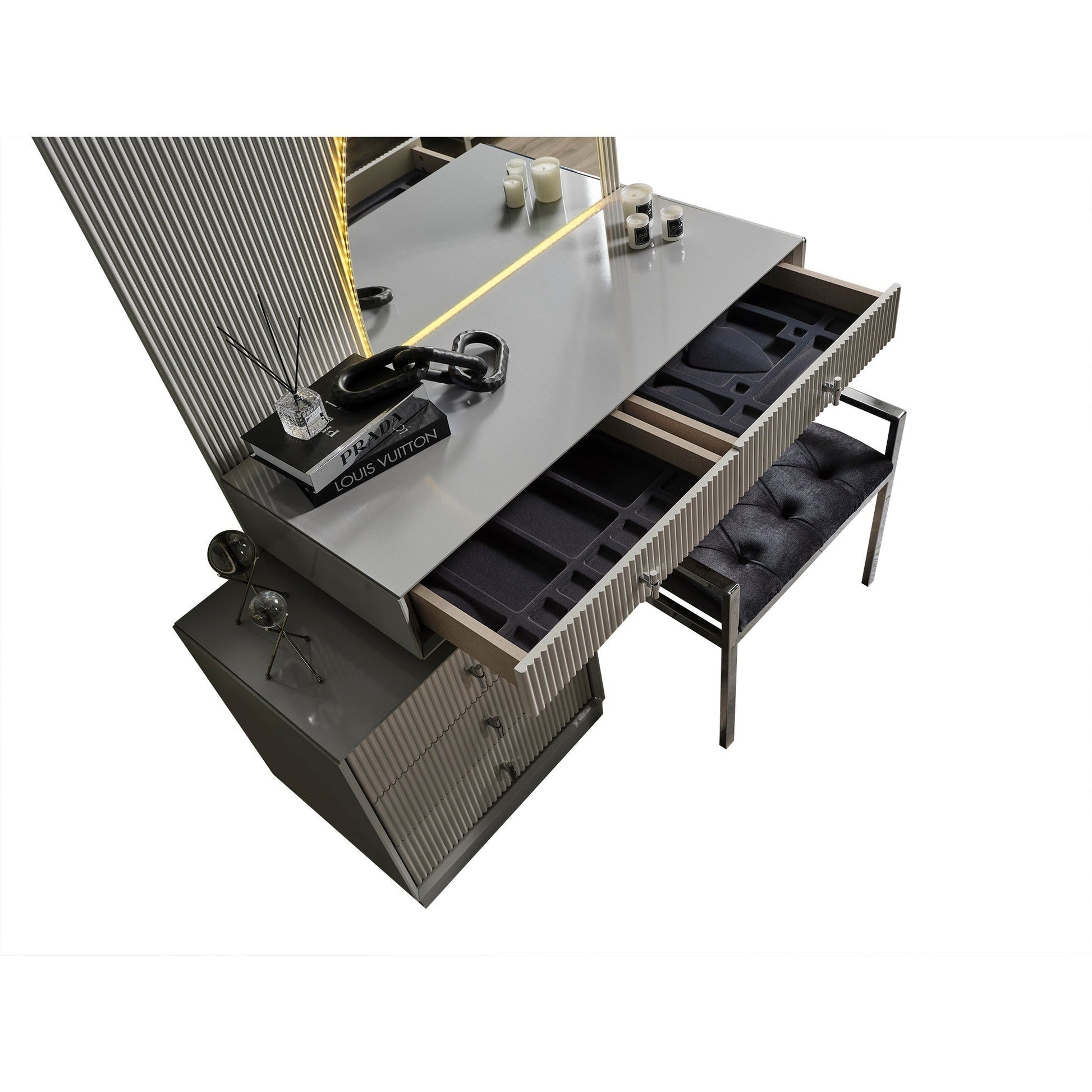 Pirlanta Sminkbord med Spegel - LINE Furniture Group